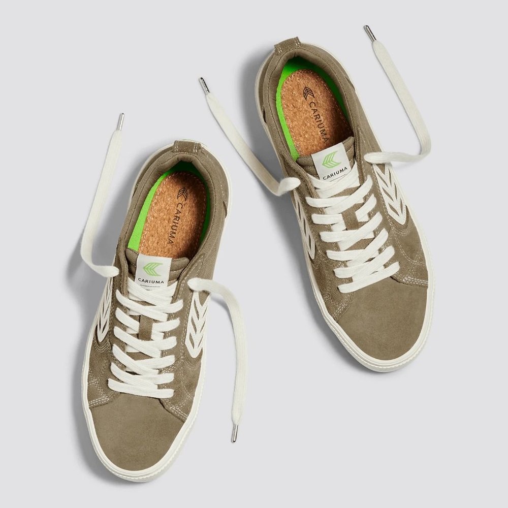 Cariuma Catiba Pro Low Sneakers in Sand